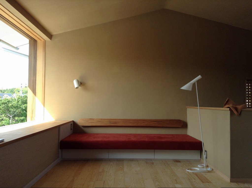 自然につつまれる家