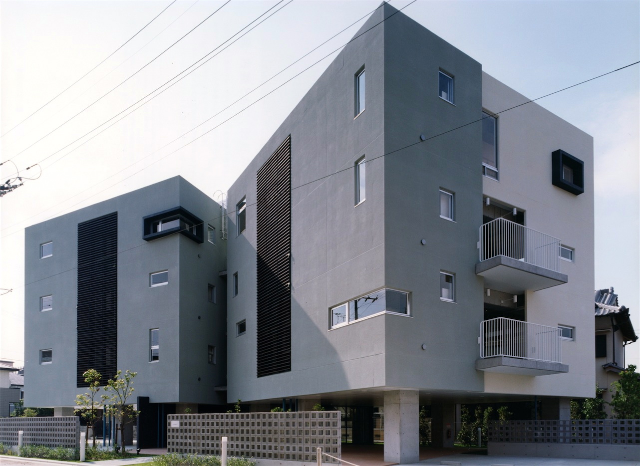 02：北西からの外観