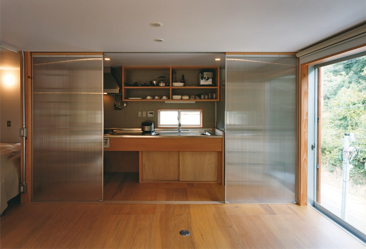 キッチン｜兵庫県淡路島の２世帯住宅｜庄司洋建築設計事務所