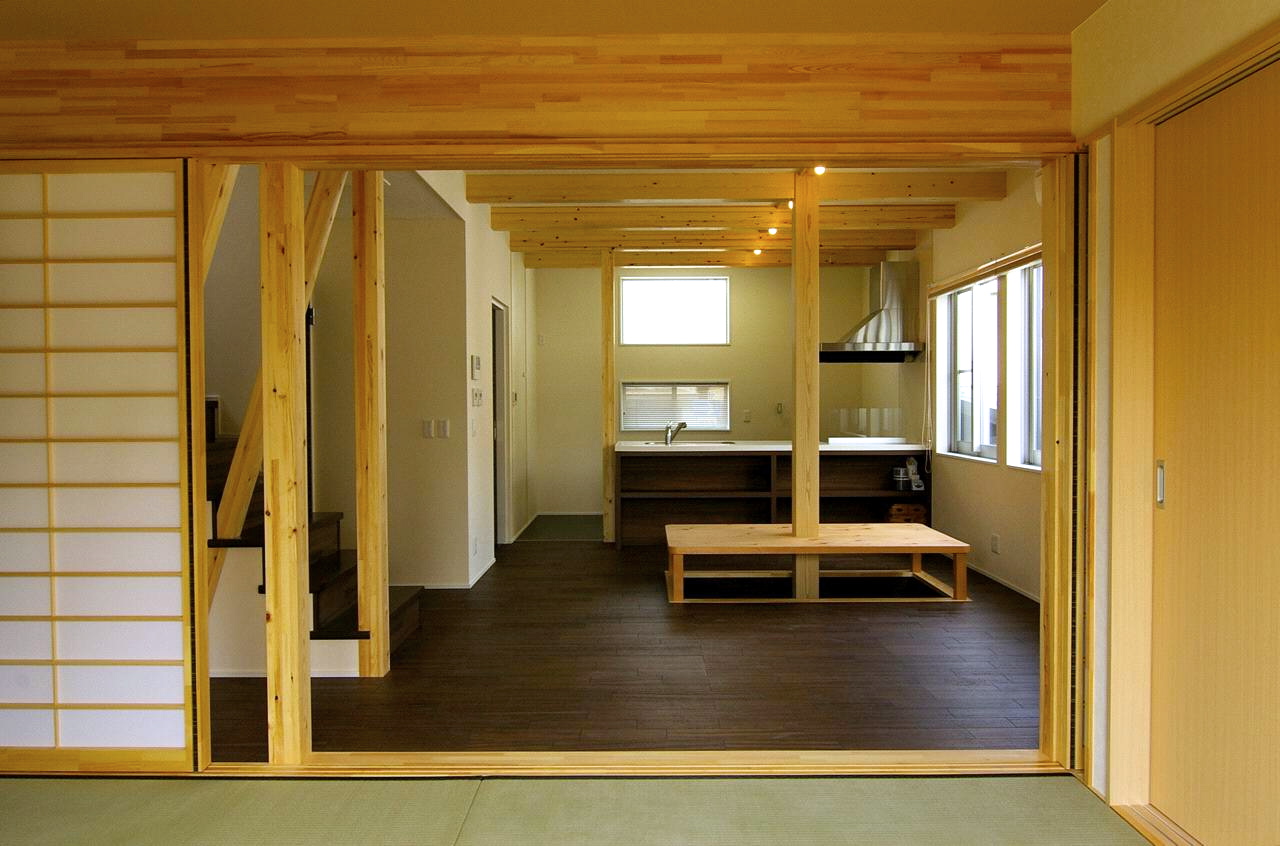 和室からリビング｜大阪市の住宅｜庄司洋建築設計事務所