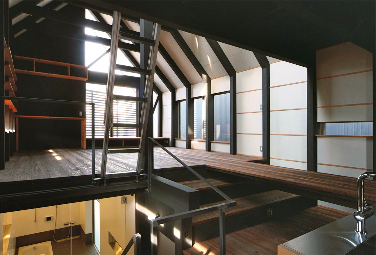 WAON * 兵庫県西宮市の住まい | 庄司洋建築設計事務所 リビング全景|兵庫県西宮市の住まい|庄司洋建築設計事務所