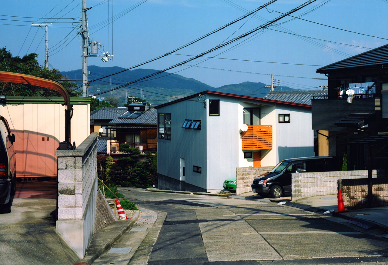 南からの外観｜兵庫県洲本市の住宅｜庄司洋建築設計事務所
