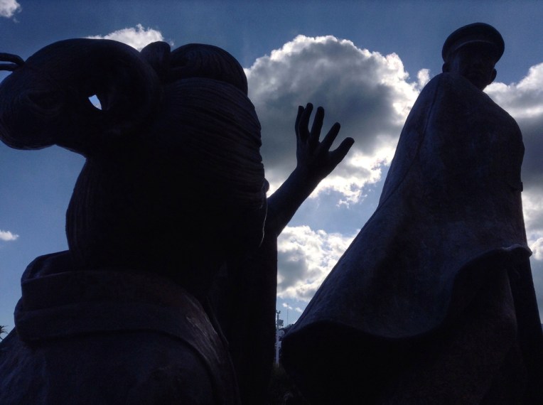 お宮の松／貫一・お宮の像