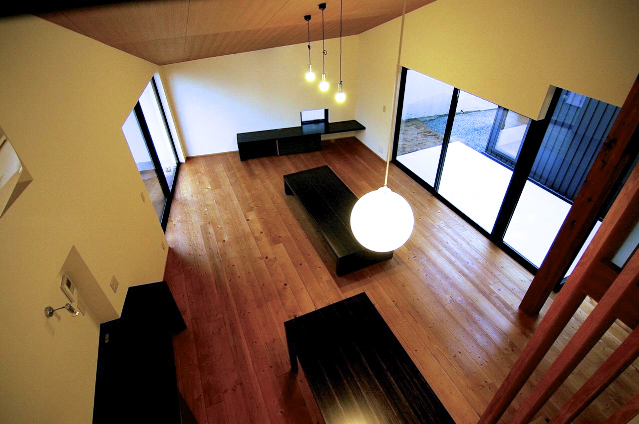 リビング見下ろし｜奈良の注文住宅｜庄司洋建築設計事務所