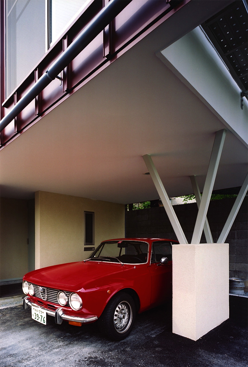 ガレージスペース｜兵庫県神戸市の木造住宅｜庄司洋建築設計事務所