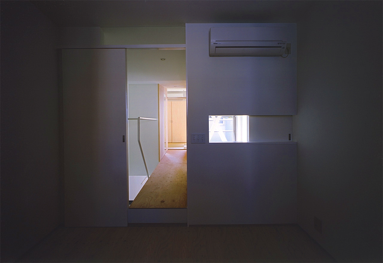 子供室から|大阪の3階建鉄骨造住宅|庄司洋建築設計事務所