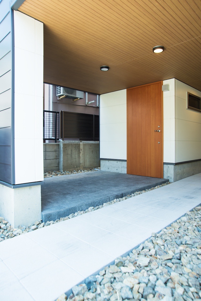 アプローチ｜兵庫県神戸市の住宅｜庄司洋建築設計事務所