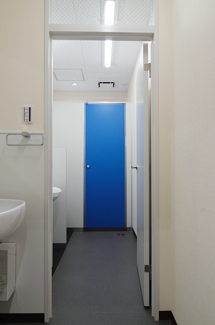 トイレ（３階）