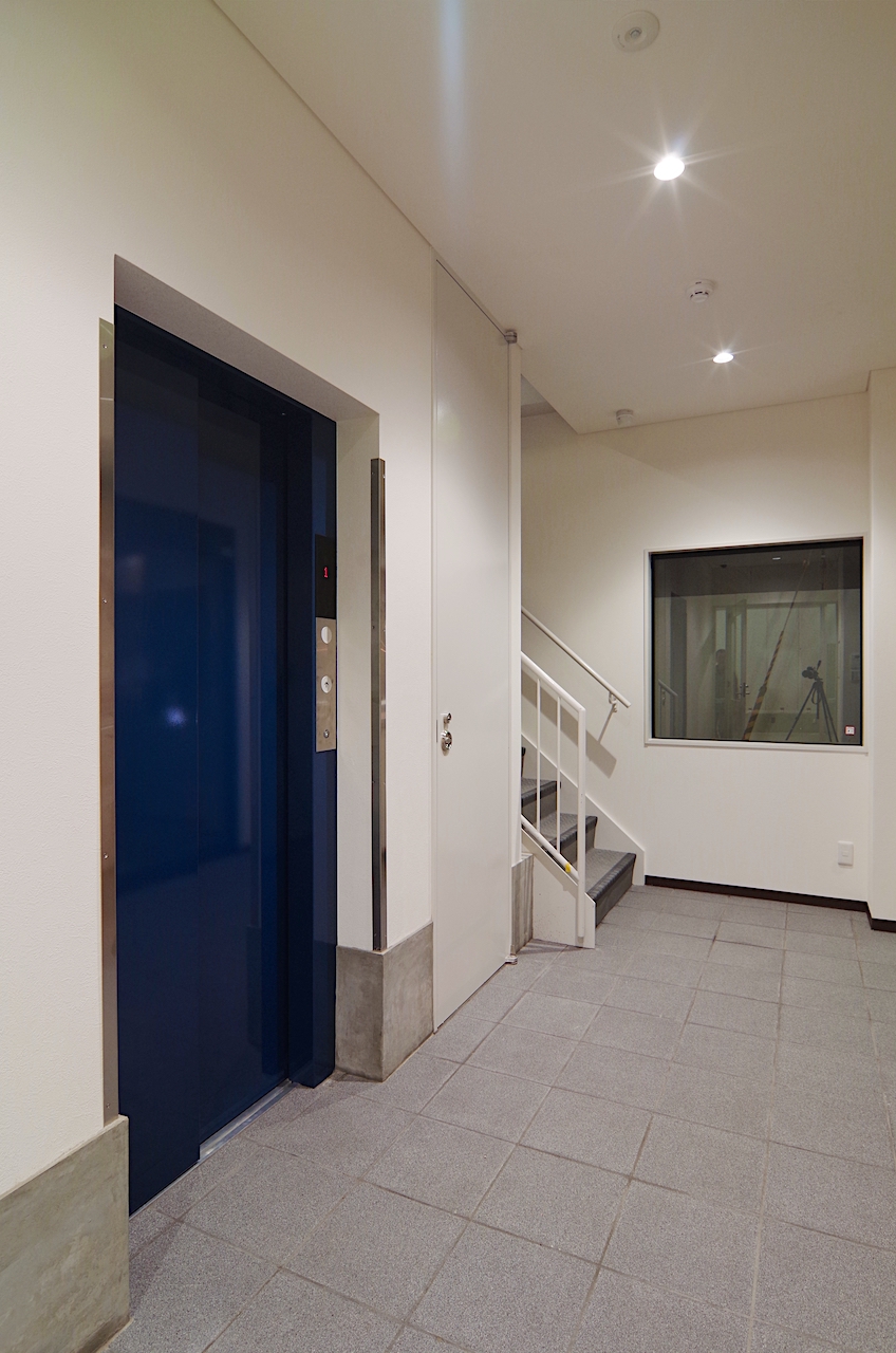 エントランスホール