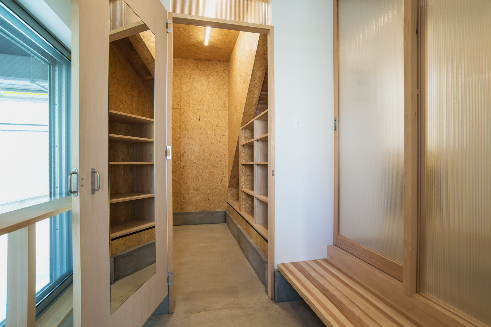 玄関収納（シューズクローク）｜大阪の住宅｜庄司洋建築設計事務所