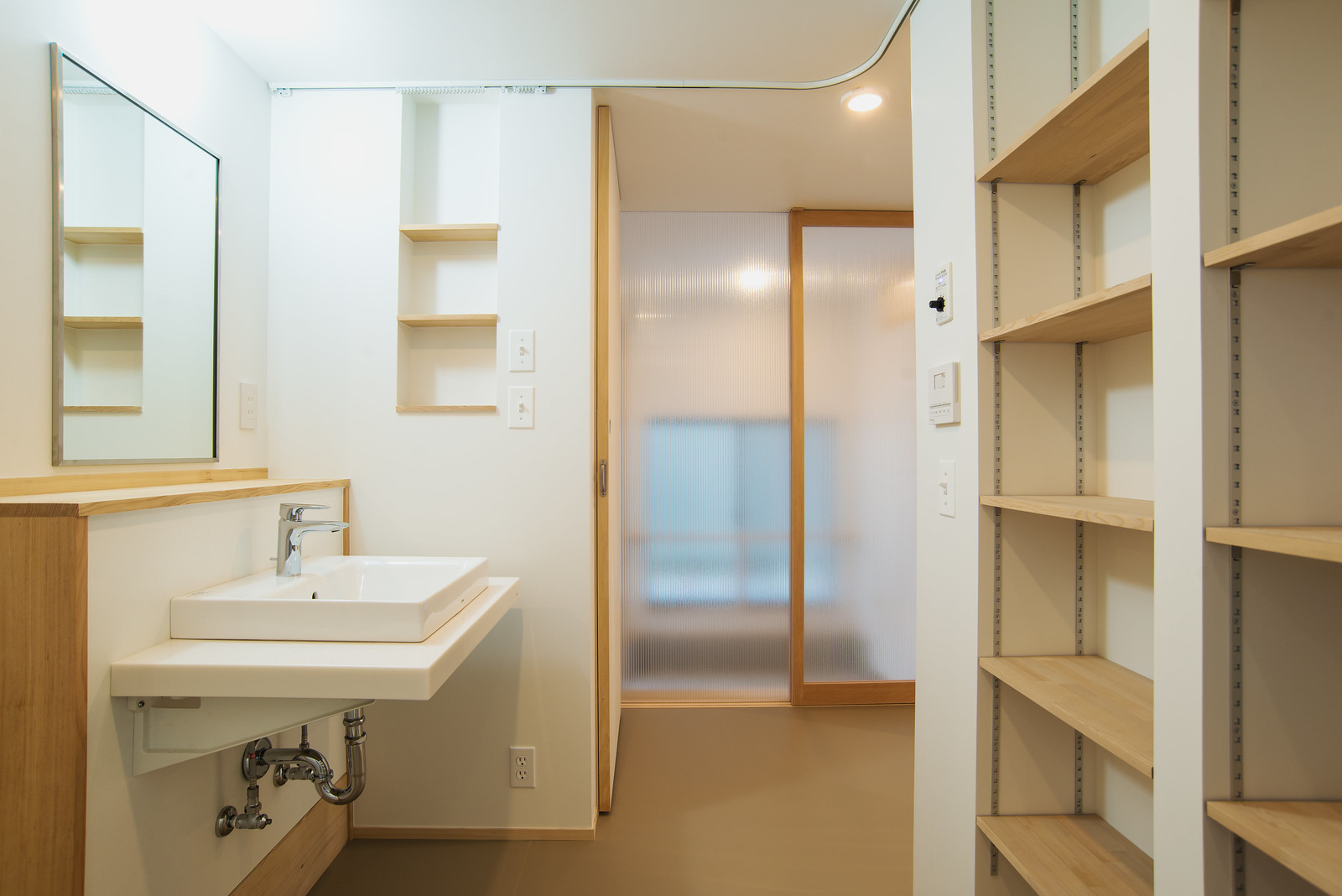 洗面脱衣場｜大阪の住宅｜庄司洋建築設計事務所