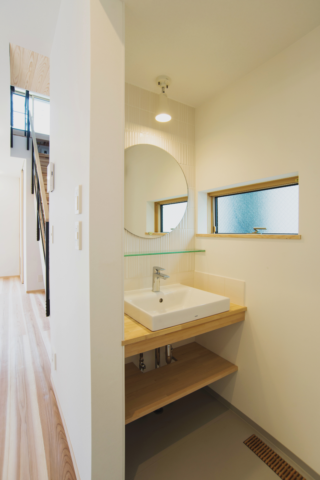１階の手洗コーナー｜兵庫の高気密高断熱住宅｜庄司洋建築設計事務所