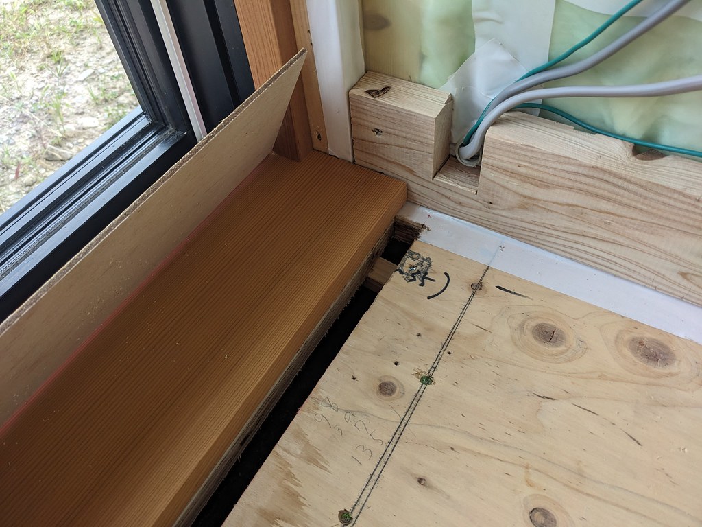 床下エアコン通気口