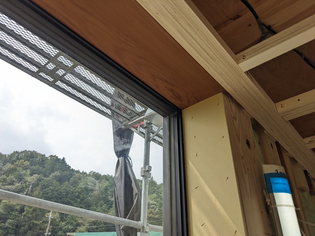 はめ殺し窓周りの様子