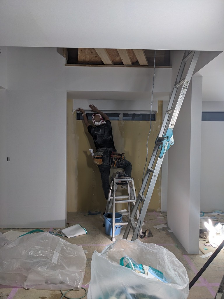 クロス屋さん。